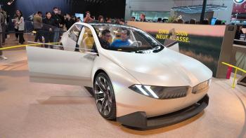 Chiêm ngưỡng mẫu xe điện Vision Neue Klasse thế hệ mới của BMW tại Triển lãm ô tô Bắc Kinh 2024