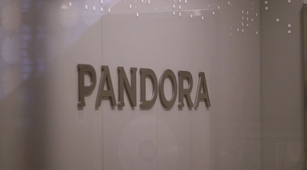 Pandora mở gói dịch vụ “gia đình” với giá 15 USD một tháng ảnh 1
