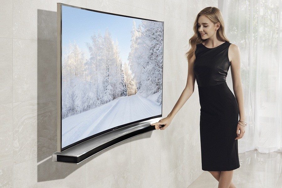 Samsung ra mắt soundbar đầu tiên thế giới tối ưu cho TV cong ảnh 1