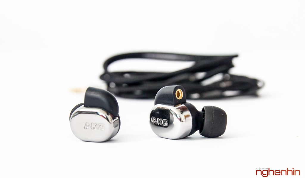 Trải nghiệm N40 - cặp tai nghe đáng giá của AKG ảnh 4