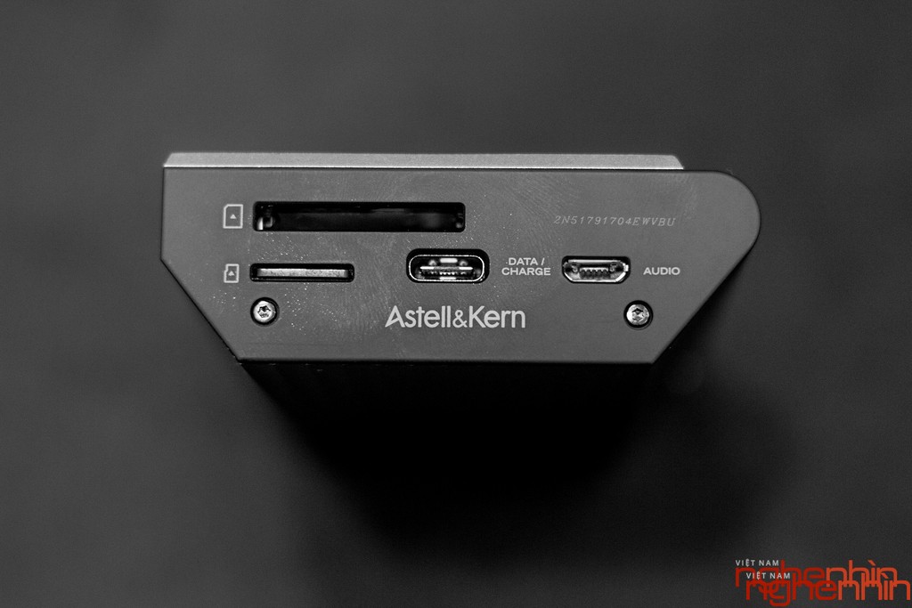 Bóc tem máy nghe nhạc Astell&Kern KANN giá 24 triệu ảnh 13