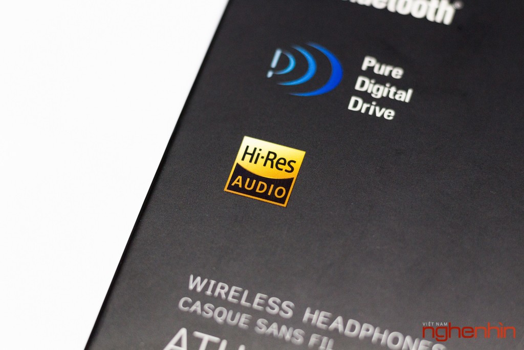 Mở hộp tai nghe Bluetooth Audio Technica: Hi-res, pin 15 giờ ảnh 3
