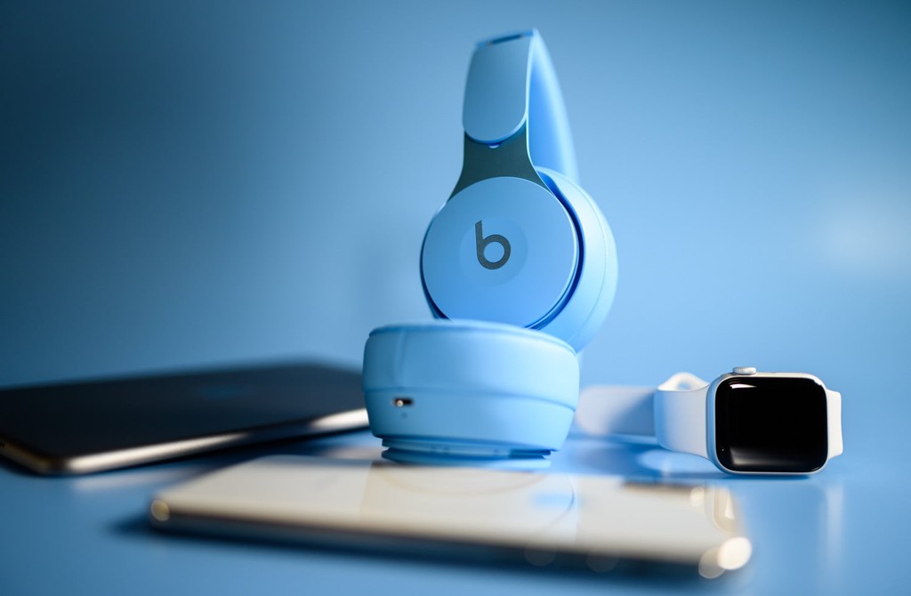 Apple ra mắt Beats Solo Pro: Khử tiếng ồn, có thể gấp gọn, giá từ 300 USD ảnh 2
