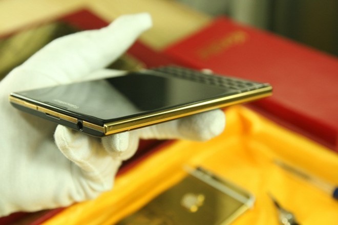 Những smartphone mạ vàng nổi bật năm 2014 ảnh 11