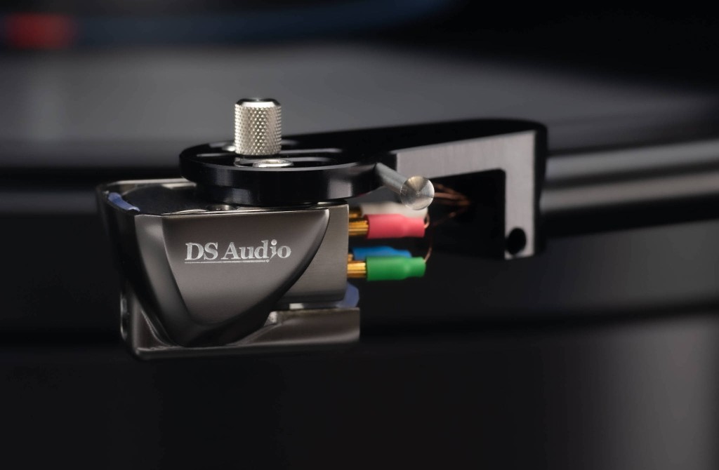 DS Audio Grand Master - Kim quang kép đầu tiên trên thế giới, giá 1,2 tỉ đồng ảnh 1