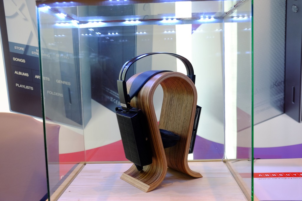 Sôi động headphone cao cấp tại AV Show 2014 ảnh 6