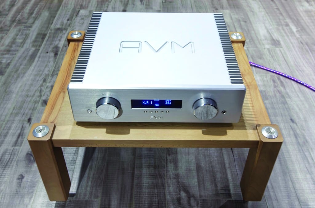Ovation A 6.2 – ampli tích hợp đầu bảng của AVM Audio ảnh 1