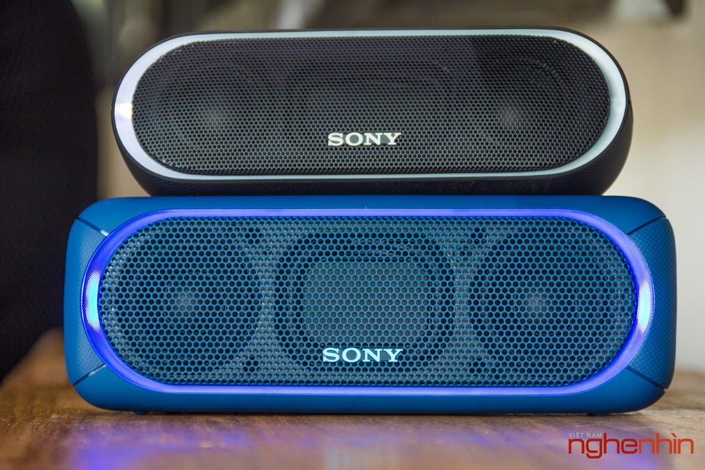 Mở hộp bộ đôi loa Bluetooth mới Sony XB20 và XB30 ảnh 1