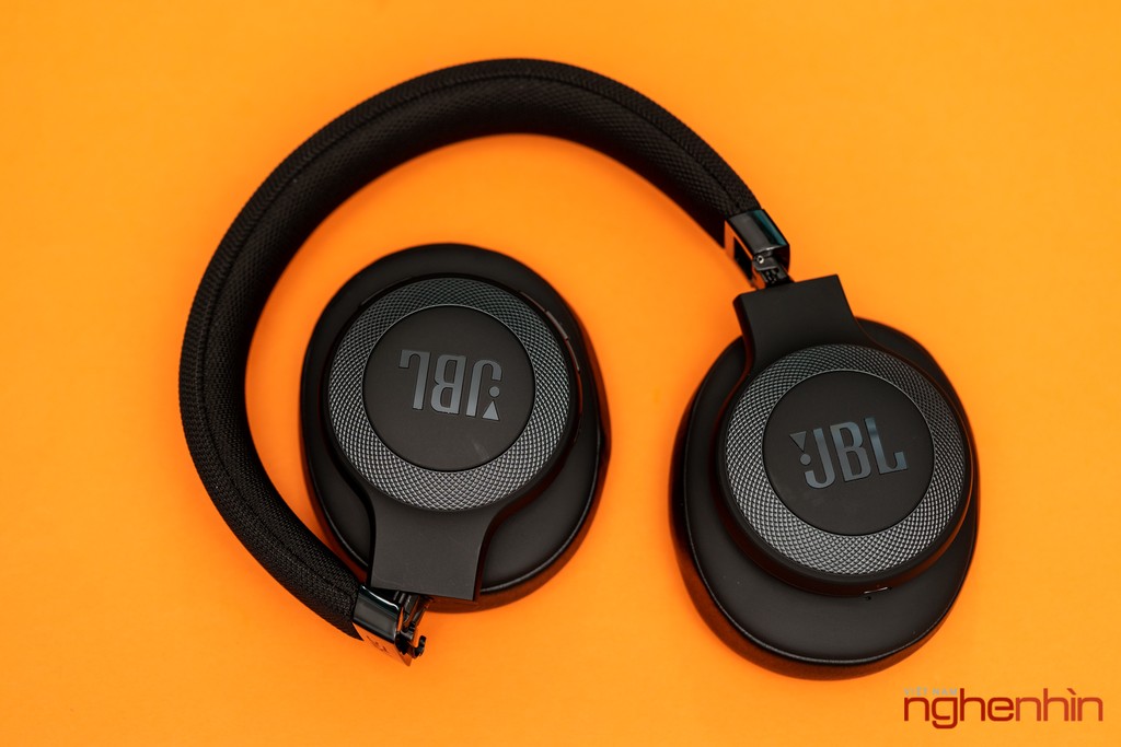 1 tuần sử dụng tai nghe không dây JBL E65BTNC: đeo thoải mái, chống ồn chủ động hiệu quả ảnh 6