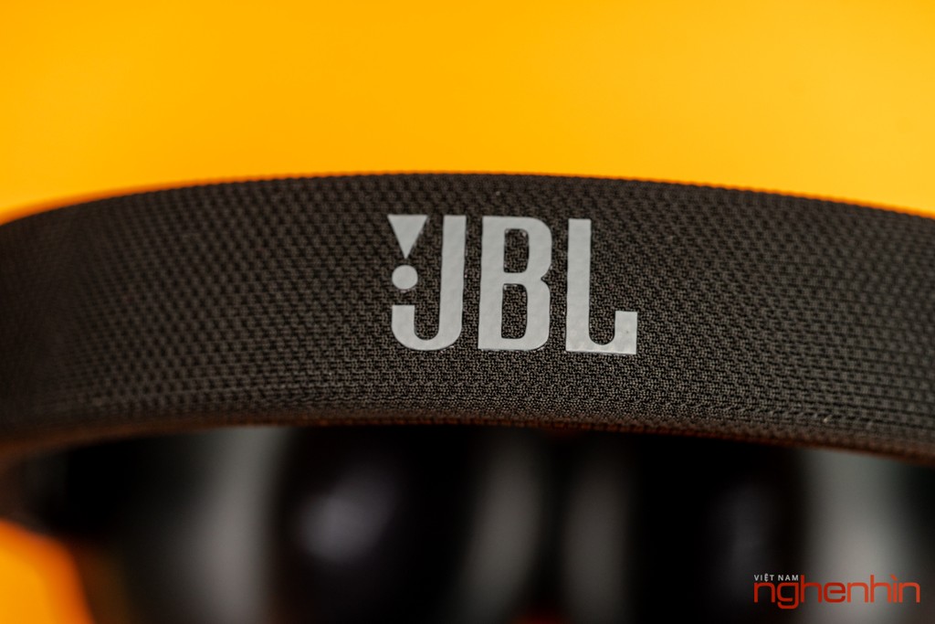 1 tuần sử dụng tai nghe không dây JBL E65BTNC: đeo thoải mái, chống ồn chủ động hiệu quả ảnh 16