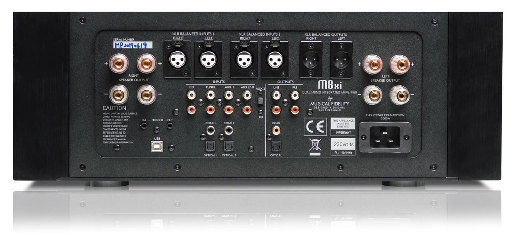 Musical Fidelity M8xi – Superampli 550W, chuyên “xử lý” loa lớn, chứa 2 monoblock và 1 DAC ảnh 2