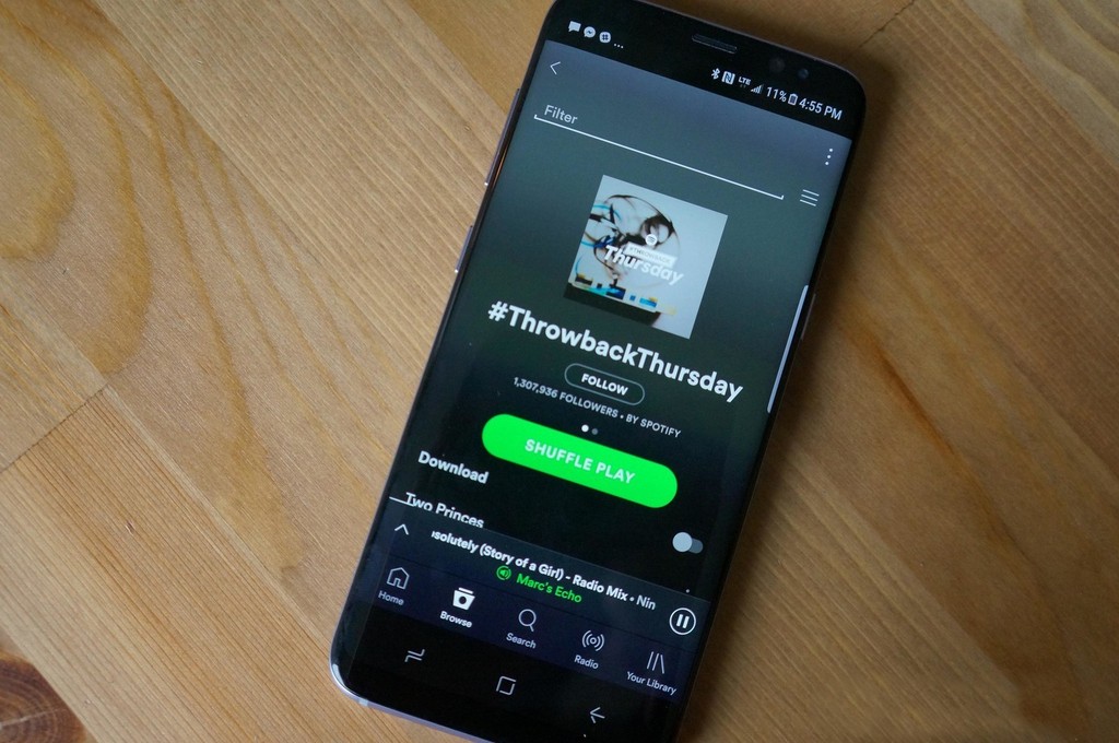 Samsung công bố hợp tác với dịch vụ chơi nhạc trực tuyến Spotify ảnh 1