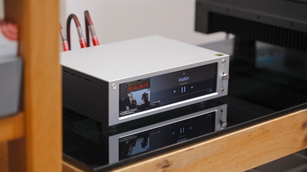 Hifi Rose RS201E - Music server đa nhiệm tích hợp ampli, trình chiếu video 4K trên màn hình 8,8in và TV ảnh 11