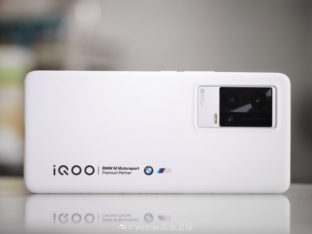 iQOO 8 series ra mắt: Snapdragon 888+, sạc nhanh 120W, giá từ 586 USD ảnh 6