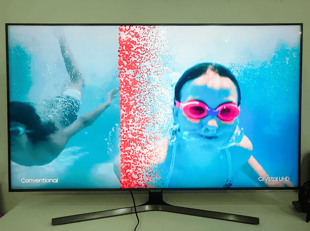 Bí mật bên trong TV Samsung 4K UHD không viền mỏng nhất tái tạo 1 tỷ sắc màu ảnh 1