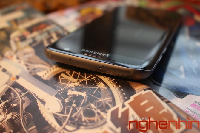 Sony Xperia Z5 Premium đọ Samsung Galaxy S7 edge ảnh 9