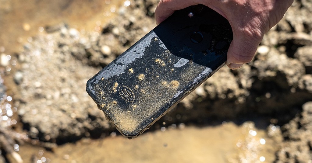 Motorola chuẩn bị tung ra smartphone siêu bền giá mềm ảnh 1