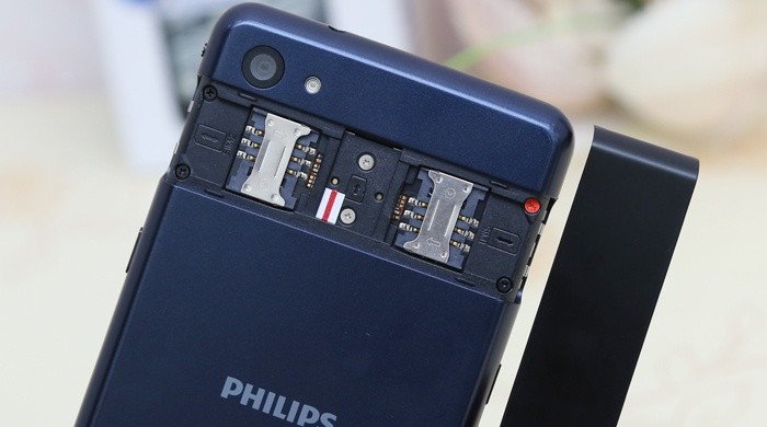 Bộ đôi smartphone pin khủng Philips rủ nhau giảm giá ảnh 3