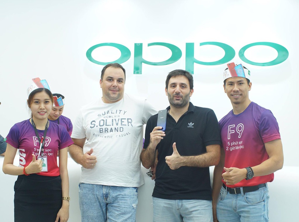Oppo F9 bán ra gần 24000 máy cho người dùng trong ngày đầu tiên ảnh 3