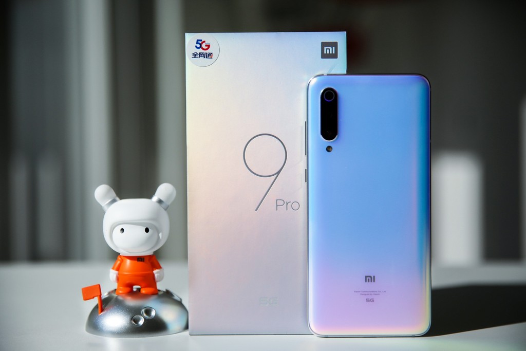 Xiaomi chơi lớn, smartphone trên 285 USD ra mắt năm sau đều hỗ trợ 5G ảnh 1