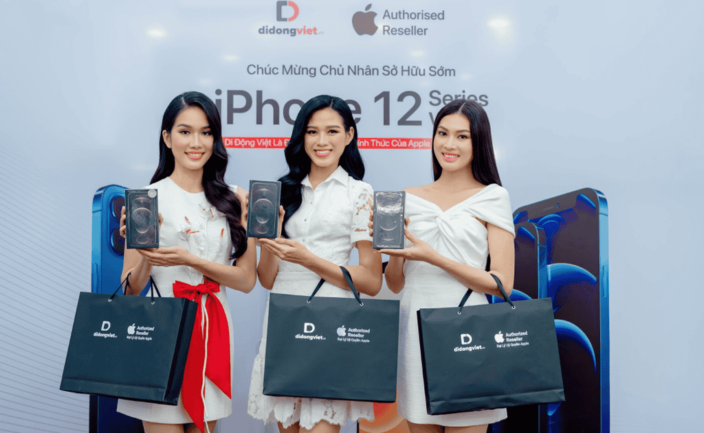Top 3 Hoa hậu Việt Nam 2020 “mách nhau” cùng sắm iPhone 12 Pro Max ảnh 1