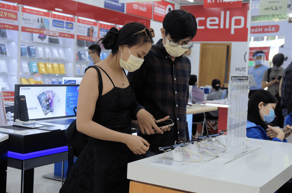 CellphoneS mở bán iPhone 13 chính hãng tại thị trường Việt Nam ảnh 2