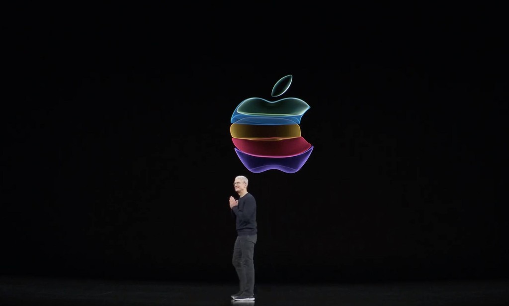 Ra iPhone mới, vốn hoá Apple lại vượt 1 nghìn tỷ USD ảnh 1