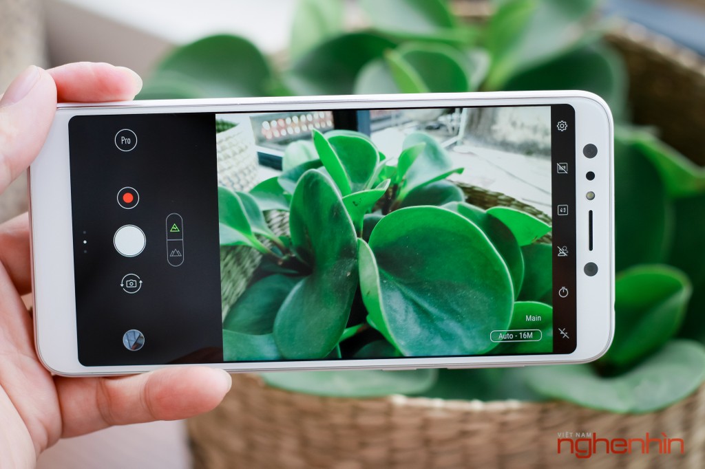 Trên tay Asus Zenfone 5 Lite tại Việt Nam: 4 camera, màn 18:9 ảnh 8