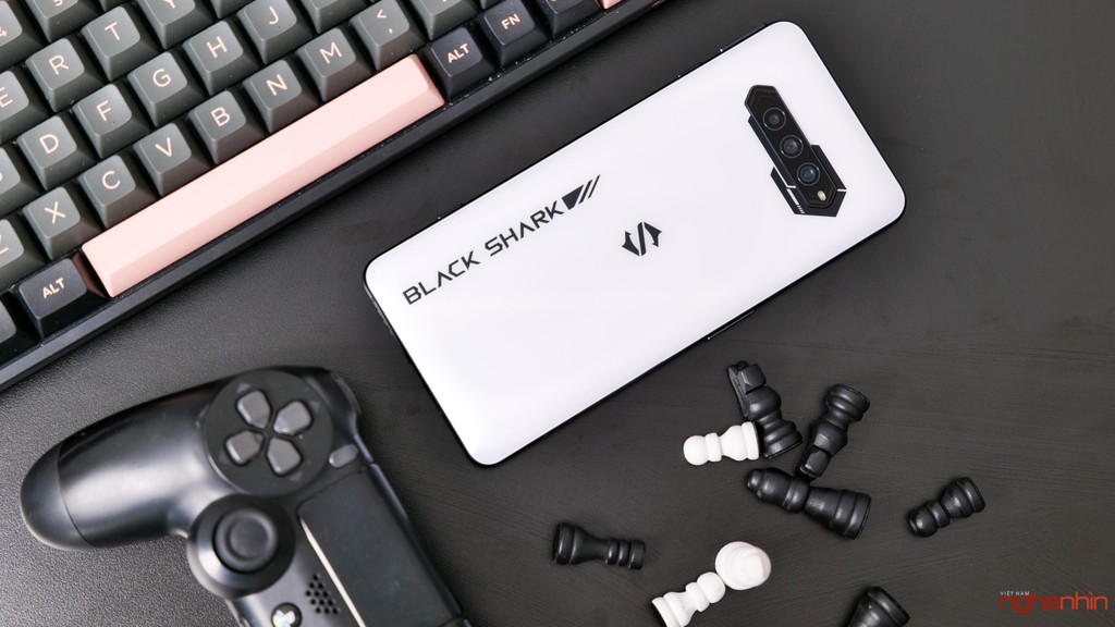 Trên tay Xiaomi Black Shark 4S ngoại hình nổi bật, cấu hình khủng, giágần 11 triệu đồng ảnh 1