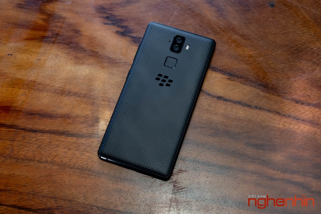 Khui hộp Blackberry Evolve: đúng chất 'dâu đen' giá 8 triệu đồng  ảnh 14