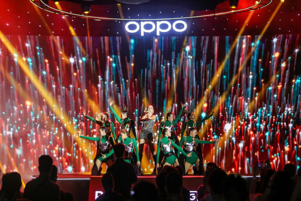 OPPO Reno7 Series 5G lên kệ tại Việt Nam giá từ 10,5 triệu quà 3,5 triệu ảnh 1
