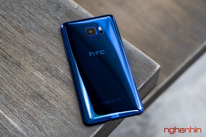 Smartphone HTC U Ultra giảm giá tới 2,5 triệu đồng ảnh 1