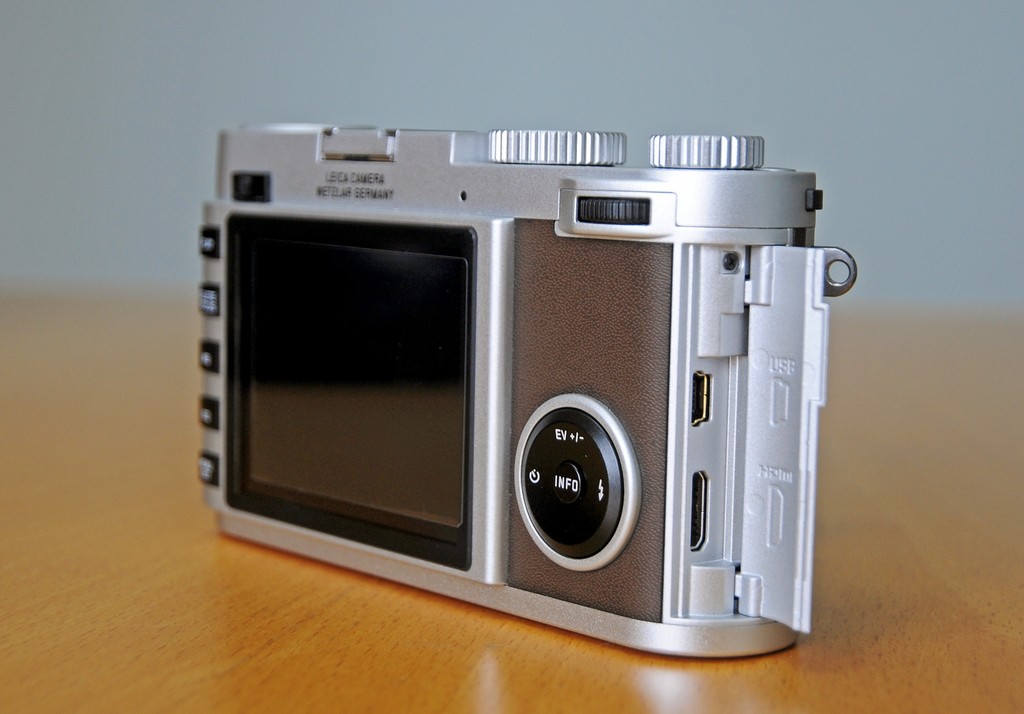 X (Typ 113) mẫu máy ảnh compact hạng “sang” của Leica ảnh 4