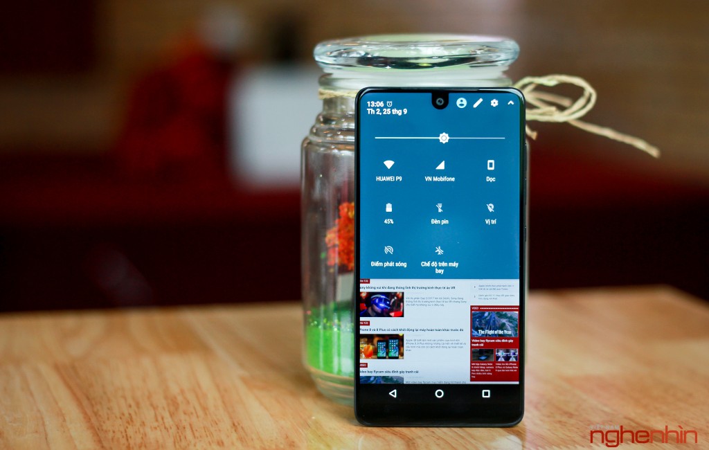Essential Phone bị cáo buộc ăn cắp công nghệ kết nối ảnh 1