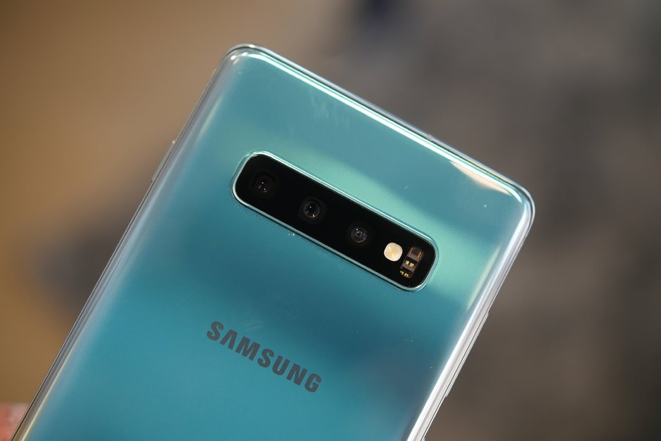 Đánh dấu 1 thập kỷ 'dải ngân hà', Samsung ra mắt 4 mẫu Galaxy S10 ảnh 7