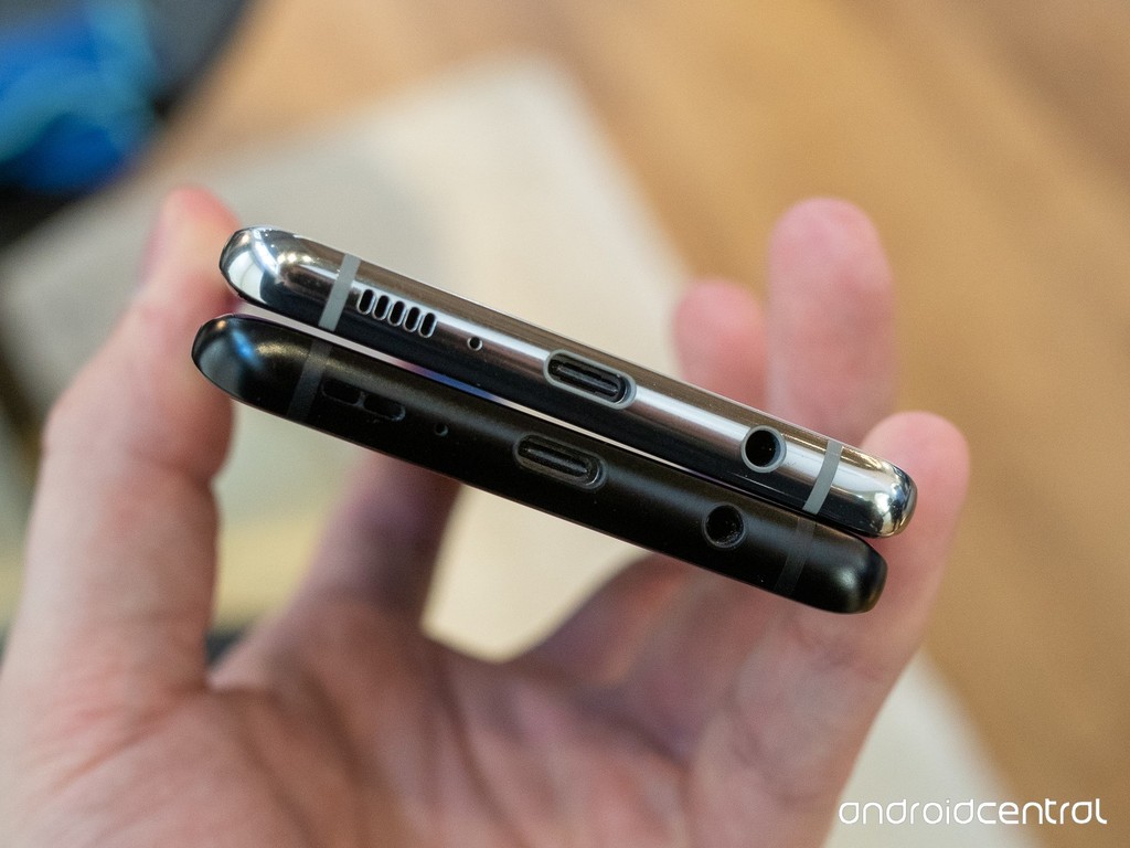 Đặt cạnh Galaxy S9+ mới thấy S10+ đáng mua như thế nào ảnh 4