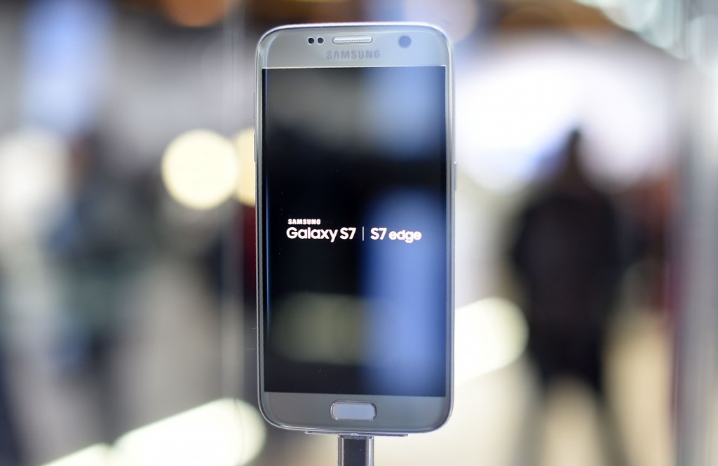 Chi phí sản xuất Galaxy S7: bằng nửa giá bán, lãi thua xa iPhone 6s  ảnh 1