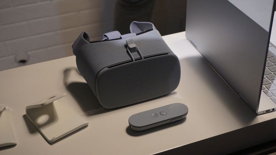 Tháng 5 này, Google và LG sẽ giới thiệu màn hình VR độ phân giải cao, tần số 120Hz ảnh 1