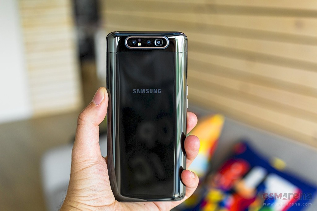 Samsung Galaxy A82 trở lại với camera lật  ảnh 2