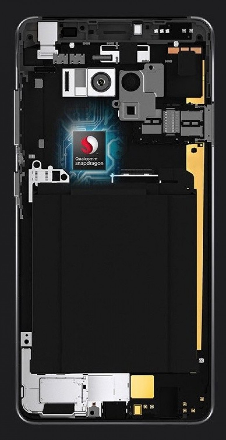 Asus ra mắt ZenFone Ares: tập trung thực tế ảo, RAM 8GB, giá 333 USD ảnh 3