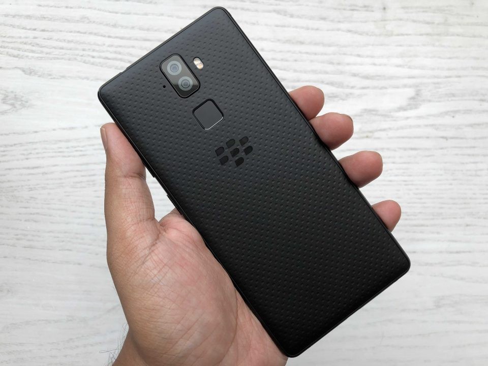 BlackBerry Evolve và Evolve X ra mắt: mạnh mẽ, pin 4.000mAh, giá từ 8,4 triệu đồng ảnh 3