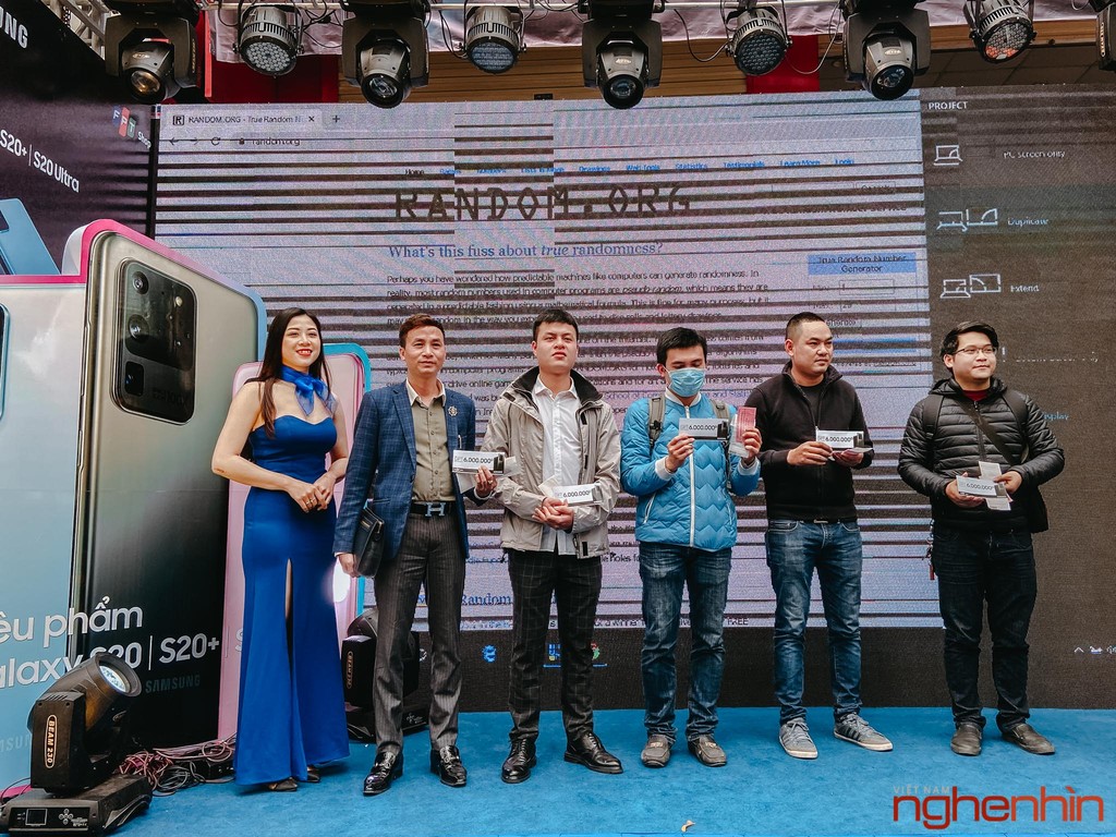 FPT Shop chính thức mở bán bộ 3 Galaxy S20 chính hãng kèm nhiều ưu đãi ảnh 9