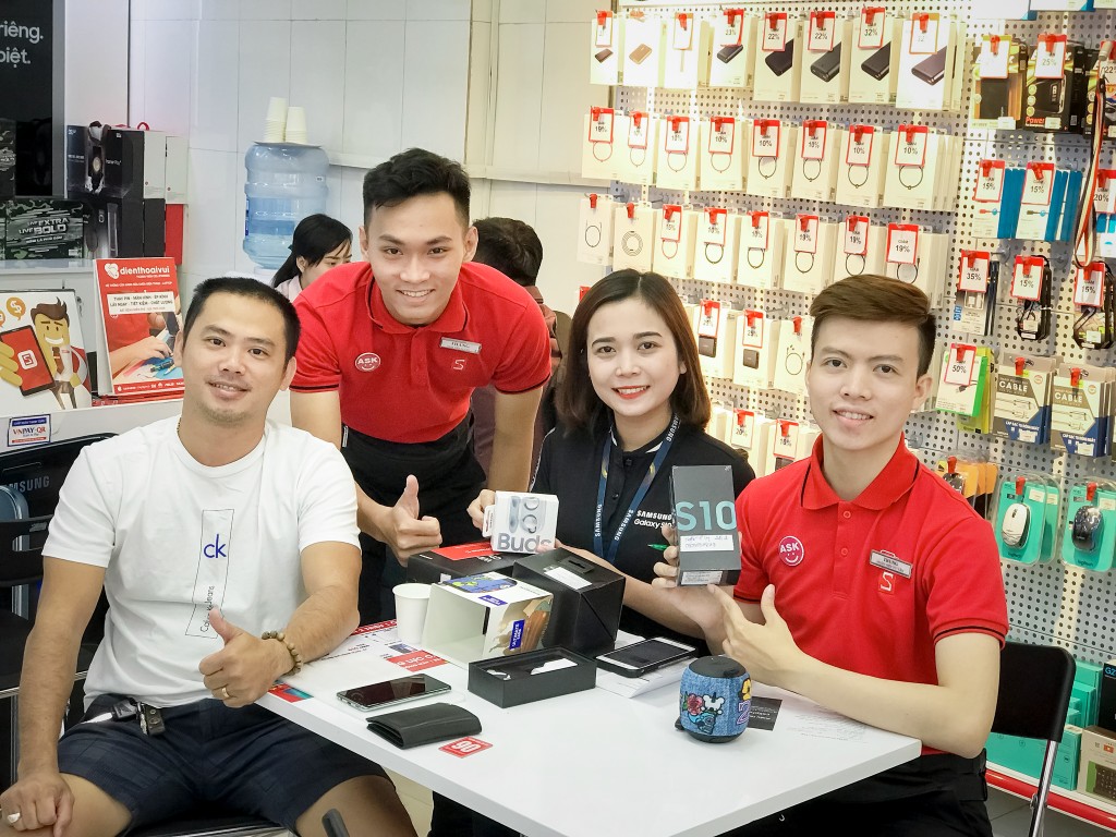 Galaxy S10/S10+ bán chạy nhất trong lịch sử dòng Galaxy S tại Việt Nam ảnh 5