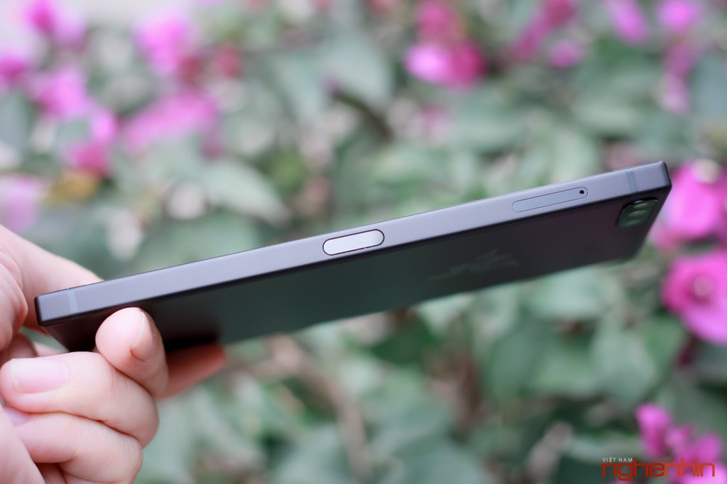 Trên tay Razer Phone tại Việt Nam: smarphone dành cho game thủ giá 19 triệu  ảnh 11