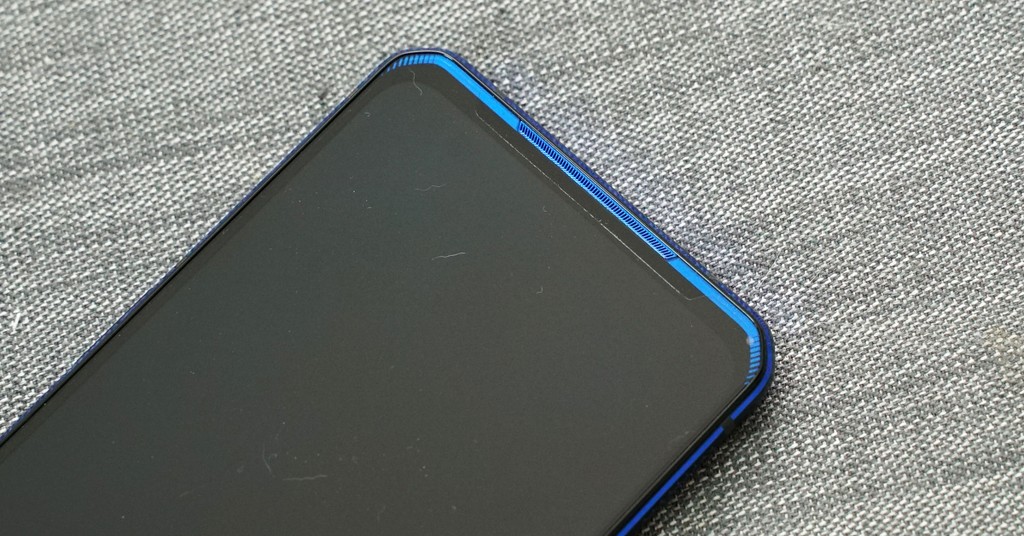 Legion Phone Duel: Snapdragon 865+ đầu tiên, camera thò thụt ở cạnh, sạc nhanh 90W, giá từ 499 USD ảnh 4