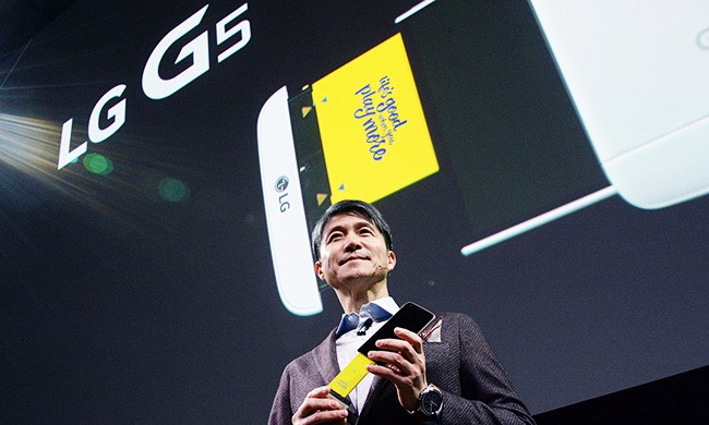 Smartphone G5 ế ẩm, LG cải tổ hệ thống nhân sự ảnh 1