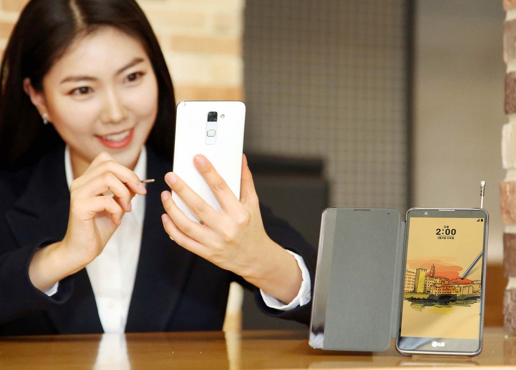 LG Stylus 2 lộ giá bán 6 triệu tại Việt Nam  ảnh 1