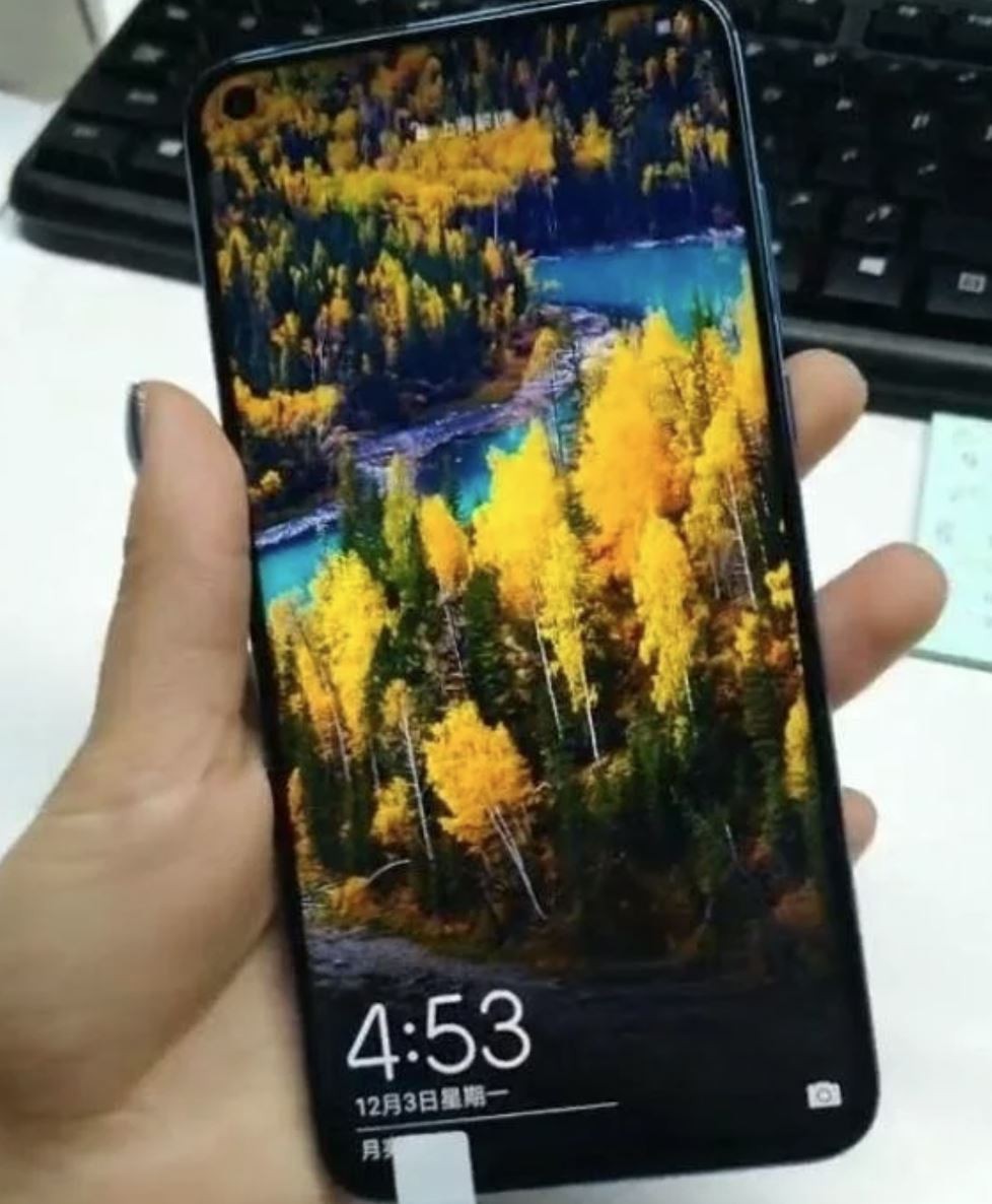 Lộ ảnh rõ ràng Huawei Nova 4 với màn hình 'lỗ', 3 camera sau ảnh 1
