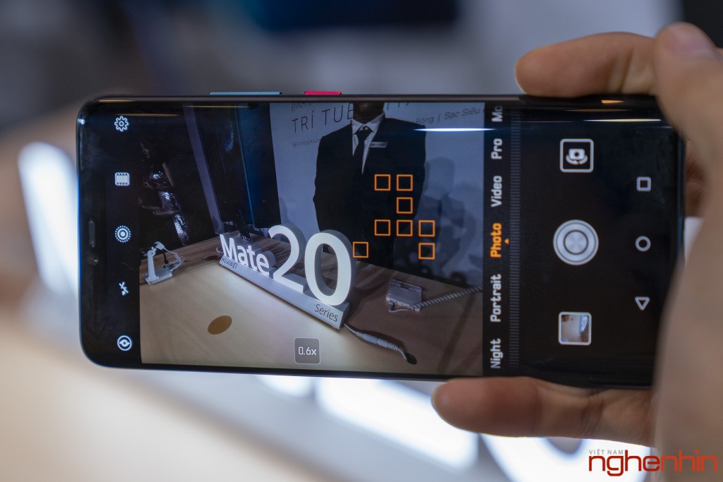Huawei ra mắt Mate 20 và Mate 20 Pro tại Việt Nam, giá từ 16 triệu đồng ảnh 7
