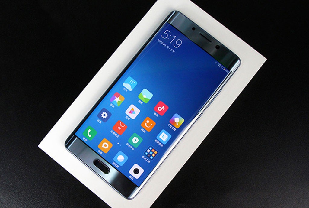 Cận cảnh Xiaomi Mi Note 2 màu Glacier Silver cực đẹp ảnh 1
